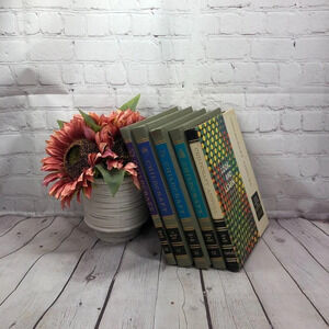 Vintage 1964 volumes 1966 annual supplement to Childcraft library